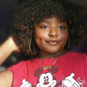 Meet your Posher, Imani